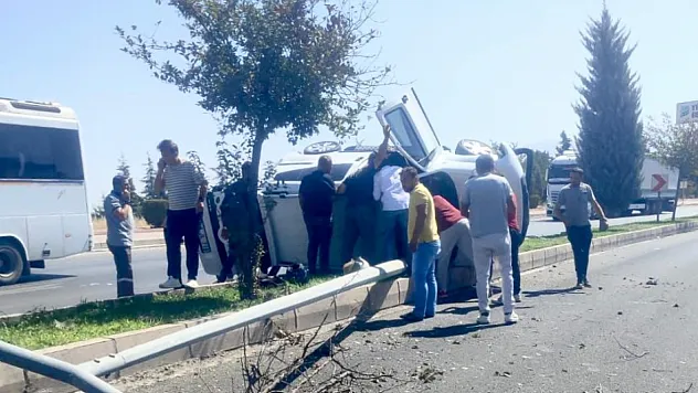Beylerderesi Viyadüğü Girişinde Kaza: 1 Yaralı