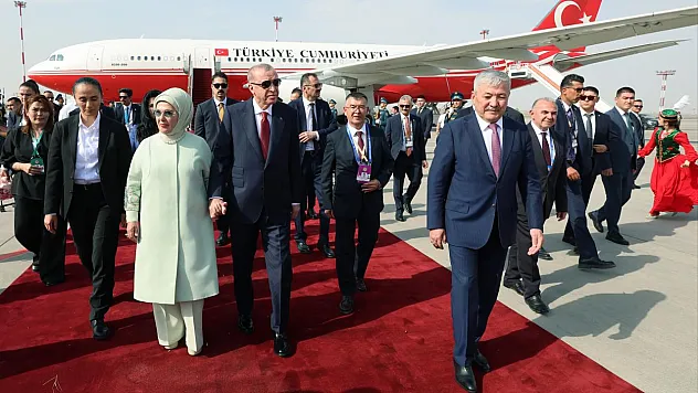 Bişkek'te Yoğun Diploması Trafiği