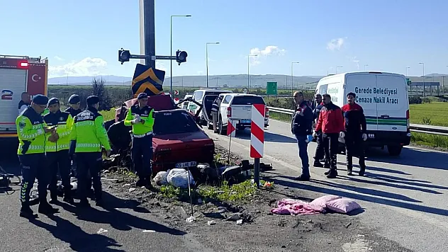 Bolu'da feci kaza! Karı Koca Öldü, Kız Çocuğu Ağır Yaralı