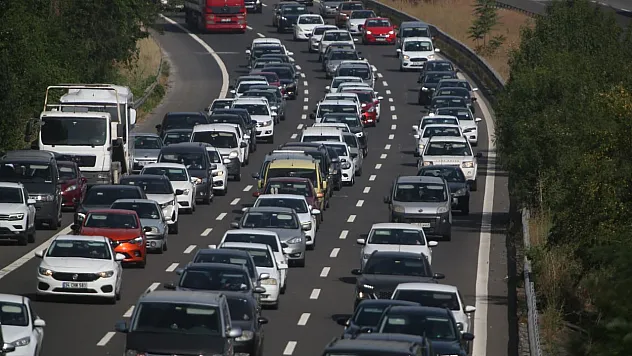Bolu Dağı Tüneli'nde Bayram Trafiği: 331 Bin Araç Geçiş Yaptı