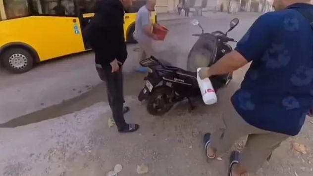 Bursa'da Park Halindeki Motosiklet Alev Topuna Döndü: Vatandaşın Hızlı Müdahalesi Felaketi Engelledi