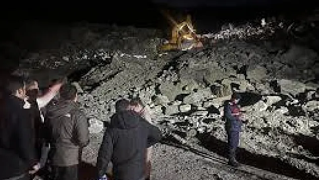 Bursa Mudanya'da Facia: Göçük Altında Kalan İki Kişi Hayatını Kaybetti