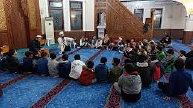 Camide Çocuk Sesleri: 8 Haftalık Eğitim Ödülle Bitti!