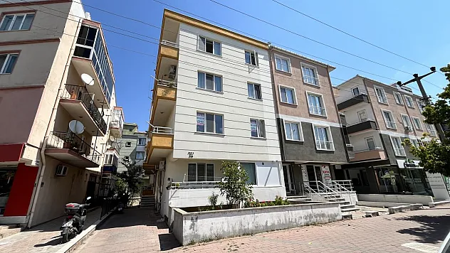 Çanakkale'de Binalardaki Böcek İlaçlaması Faciası! 19 Yaşındaki Yusuf Yaşam Mücadelesini Kaybetti