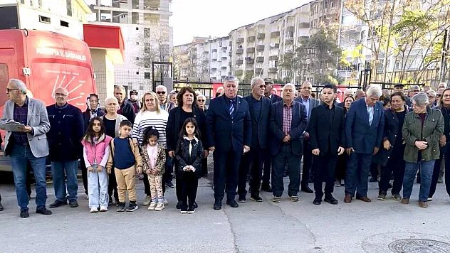 CHP'den 10 Kasım'da Okul Önlerinde Anma Töreni