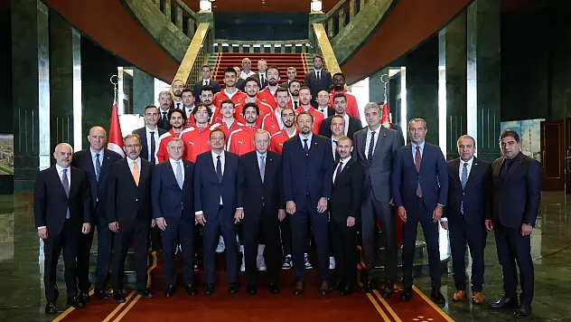 Cumhurbaşkanı Erdoğan'dan 12 Dev Adam'a Kabul: Dünya Şampiyonası'nda Daha Büyük Başarılar Bekliyoruz