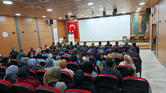 Darende'de Öğretmenler Günü Gözyaşı ve Kahkaha Aynı Sahnede!