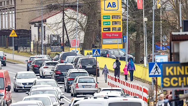 Depoyu Doldurmak İçin Ülke Değiştiriyorlar: Aradaki Fark Tam 30 Euro!