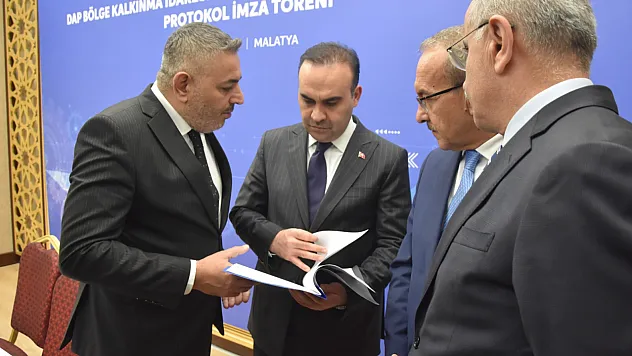 Deprem Kredileri İçin Erteleme Çağrısı Bakan Kacır'a İletildi