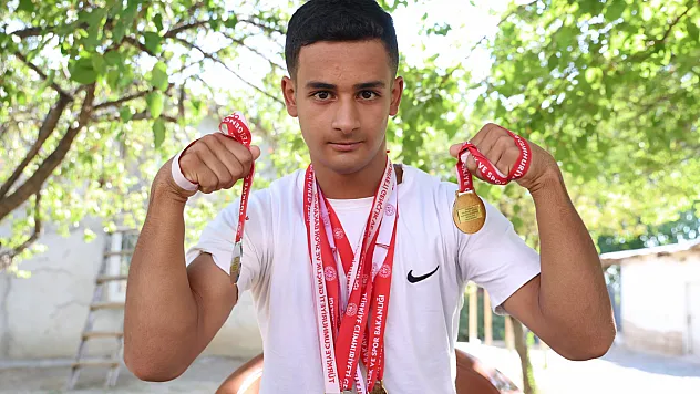 Depremzede genç, Türkiye şampiyonu oldu