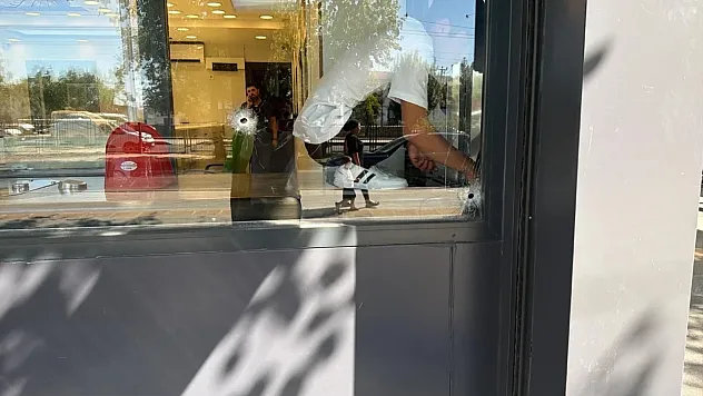 Diyarbakır'da Kuyumculara Haraç Terörü: 100 Bin Dolar İstediler, İşyerleri Kurşunlandı