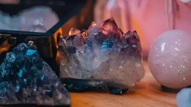 Doğanın Gizemli Taşları Kristallerin Enerji ve Bilim Dünyasındaki Karşılığı