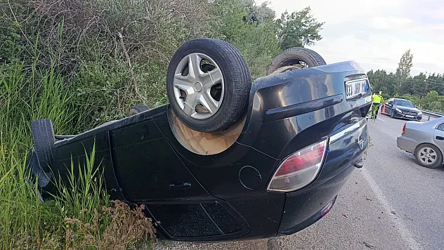 Doğanşehir'de Devrilen Otomobilde Sürücü Yaralandı!