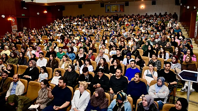 Duyulmayan Çocuklar ve Yorgun Ebeveynler! İletişim Nasıl Kurtarılır? Konferansına Ailelerden Yoğun İlgi