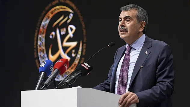 Eğitimde Dijital Devrim! Yapay Zekâ Destekli Bakanlık Yönetim Sistemi