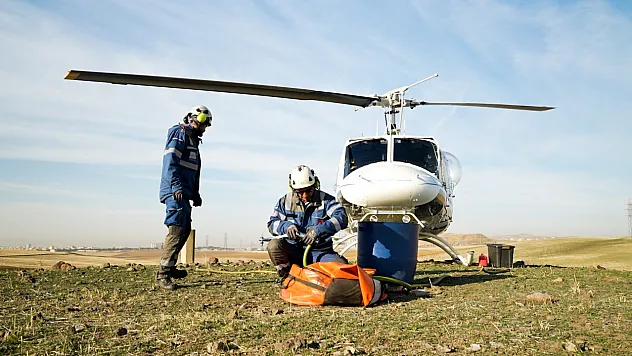 Elektrik İletim Hatlarında Zorlu Kış Mesaisi: Helikopterli Bakım Operasyonu Başladı