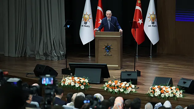 Erdoğan: Türkiye'de Siyasetin Rotasını AK Parti Çiziyor