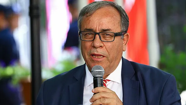 Eski Sağlık Bakanı Halil Şıvgın hayatını kaybetti
