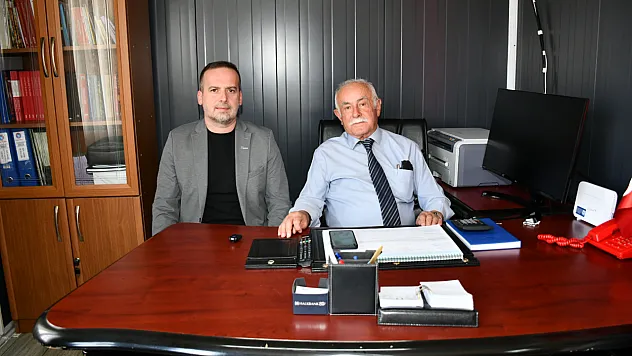 Eşref Doğan Dede'ye Yeni Görevi İçin Başkan Karademir'den Tebrik Ziyareti