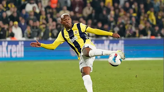 Fenerbahçe'de Beklenmedik Ayrılık! Talisca'nın Bileti Yüksek Maaş Nedeniyle Kesildi