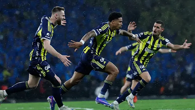 Fenerbahçe'de Galibiyet Sevinci Yarım Kaldı: Levent Mercan'dan Kötü Haber!