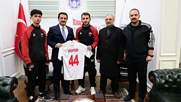Futsalda Malatya Rüzgarı! İki Genç Yetenek Milli Takım Yolunda