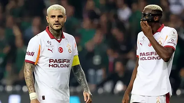 Galatasaray'da Forvet Hattı Yeniden Şekillenirken Okan Buruk'un Tercihi Netleşti