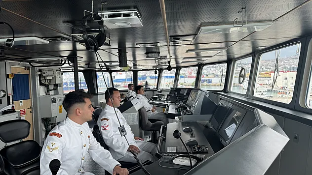 Gaziler Günü'nde TCSG-Dost Gemisi ziyarete açıldı