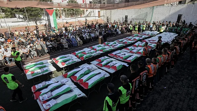 Gazze'de 3 Yıl Sonra Acı Veda! 75 Filistinli Defnedildi