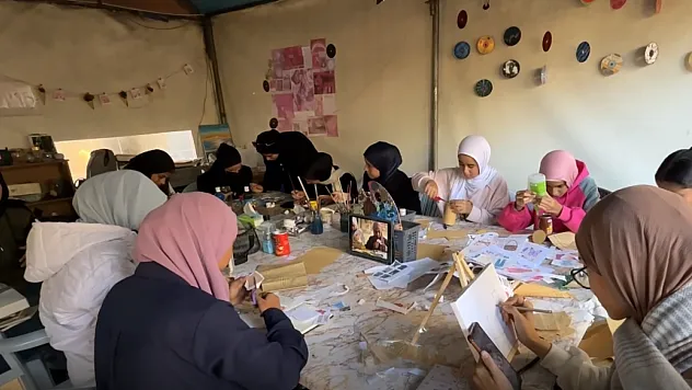 Gazze'de Savaşın Gri Atmosferinden Renkli Atölyeye: Yarının Sesleri