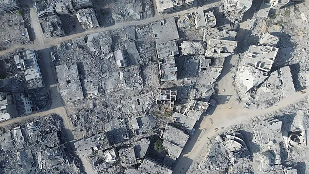 Gazze'de Sivil Yerleşimlere Bombardıman! Çadırlar Ve Siviller Hedefte