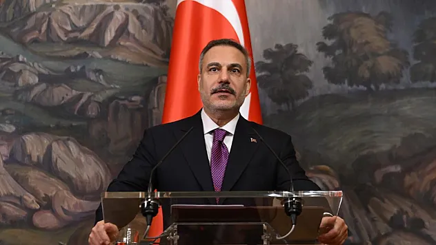 Hakan Fidan Paris'te Türkiye'yi Temsil Edecek!