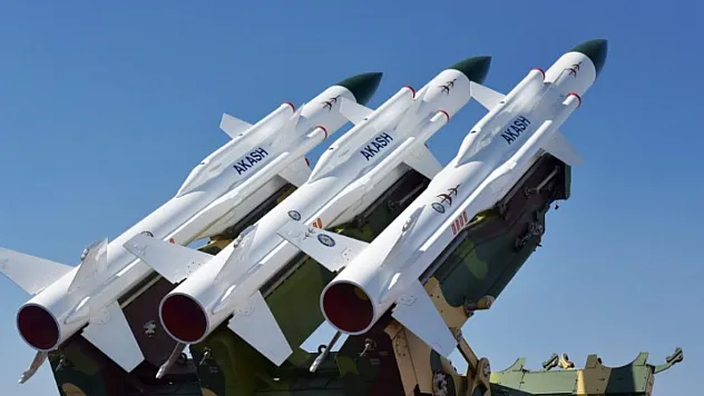 Hindistan S-400 füzeleri ile 6 Pakistan askeri uçağını düşürdü