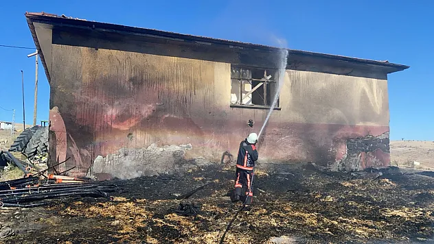 İki Ayrı Noktada Yangın: Can Kaybı Yok, Maddi Hasar Var