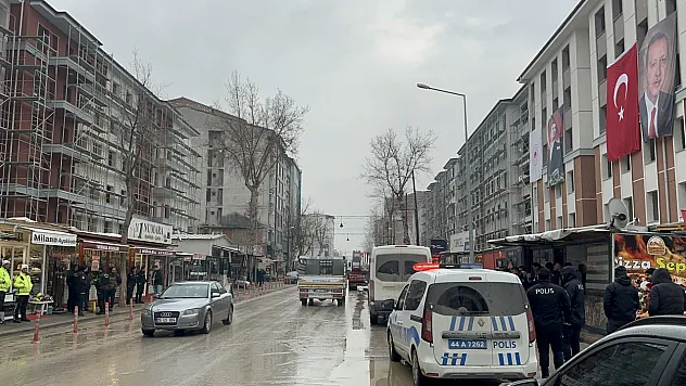 İnönü Caddesi'nde Konteyner Esnafı Yeni Yerine Taşınıyor!