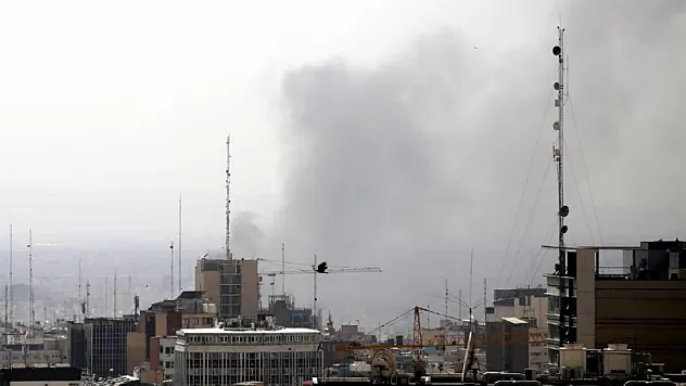 İran'da Sivil Yerleşimler Vuruldu: Kızılay ve Sağlık Merkezleri Hedefte!