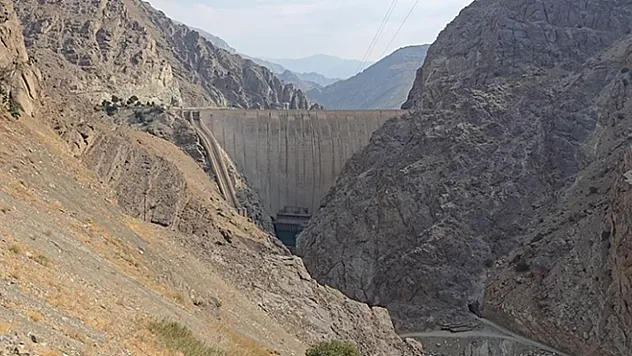 İran'da Tarihi Kuraklığa Karşı Bulut Aşılama