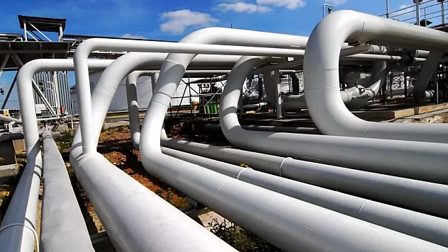 İran'dan Enerji Dünyasında Sarsıcı Hamle: 10 Trilyon Fitküp Doğal Gaz Rezervi Keşfedildi