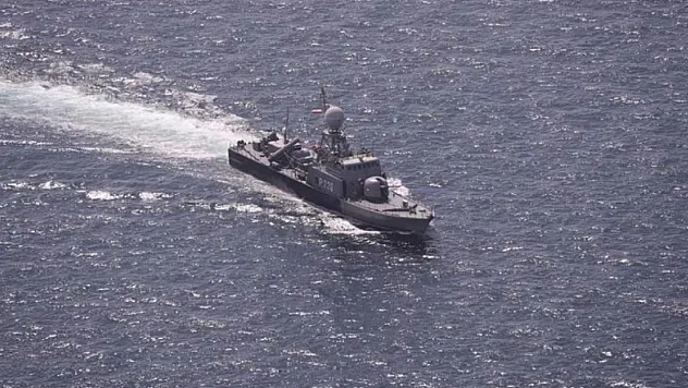 İran Donanmasına Ait Savaş Gemisi Battı! Çok Sayıda Kayıp Var