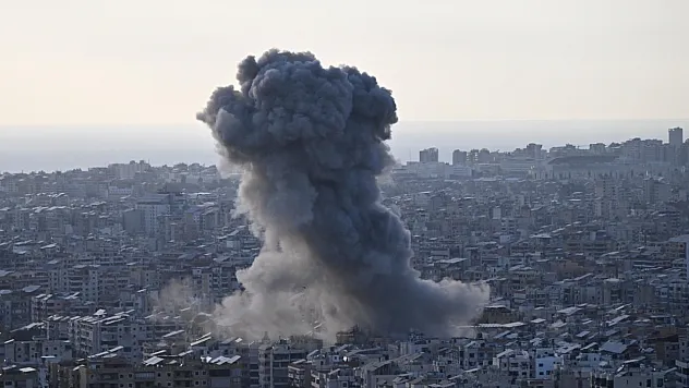 İsrail'den Ateşkese Rağmen Lübnan'a Hava Saldırısı: Bekaa Vadisi'nde Patlamalar Geceyi Aydınlattı