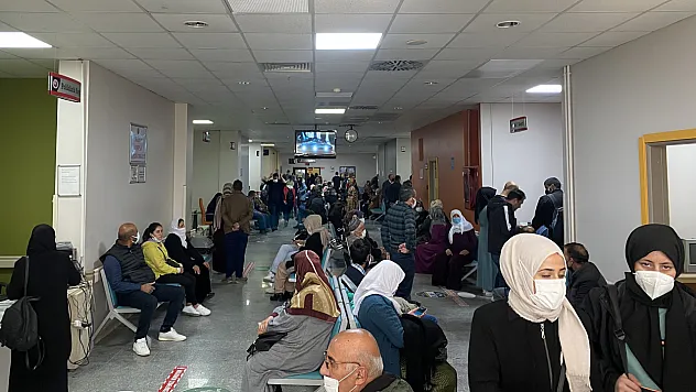 İstanbul'da Akşam Polikliniklerine Yoğun İlgi: İki Ayda 586 Bin Kişi Muayene Edildi