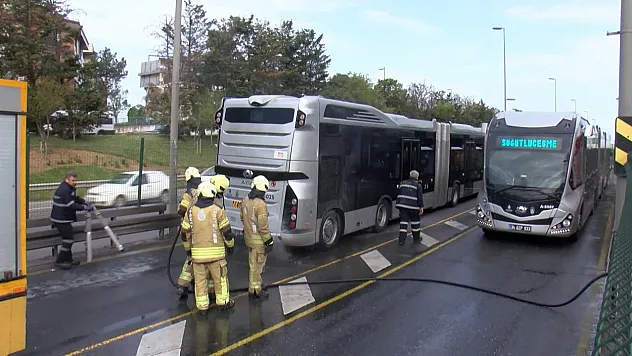 İstanbul'da Korku Dolu Dakikler! Herkes Bir Anda Dışarı Fırladı