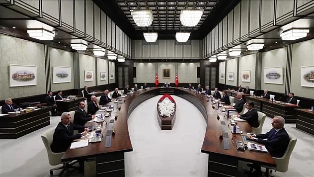 Kabine Toplantısı Cumhurbaşkanı Recep Tayyip Erdoğan Başkanlığında Beştepe'de Başladı