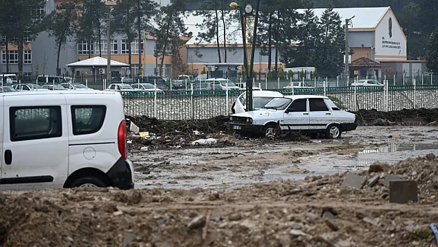 Kadirli'de Selin İzleri Siliniyor! Afet Bölgesine 2 Milyon Liralık Acil Destek