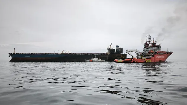 KAIROS Gemisindeki Yangın Söndürüldü, VIRAT Limana Çekiliyor