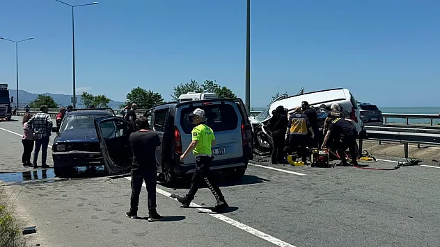 Karadeniz Sahil Yolunda Ters Şerit Faciası! 2 Kişi Hayatını Kaybetti