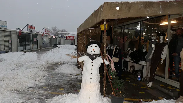 Küçük Bir İstekle Başladı, Çarşının Sembolü Oldu