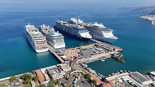 Kuşadası'na Kruvaziyer Akını