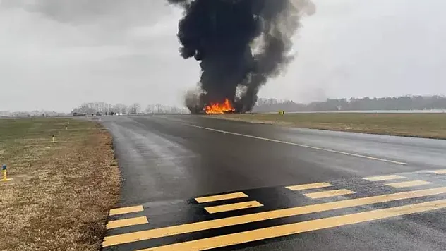 Kuzey Carolina Eyaletinde Özel Jet Havaalanı İnişi Sırasında Düştü