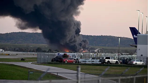Louisville'de Kargo Uçağı Faciası: 7 Ölü